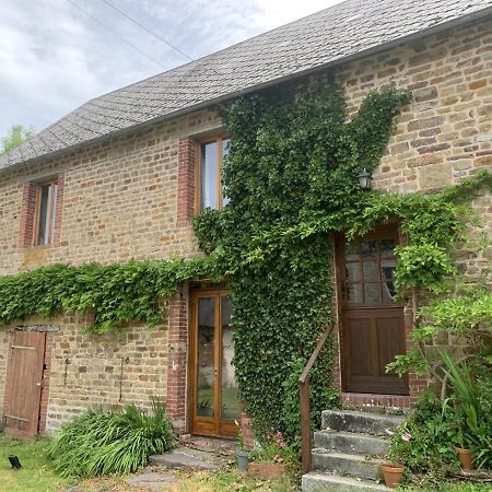 Les Rouges Terres Gites - La Vieille Grange Saint-Amand  Exterior foto